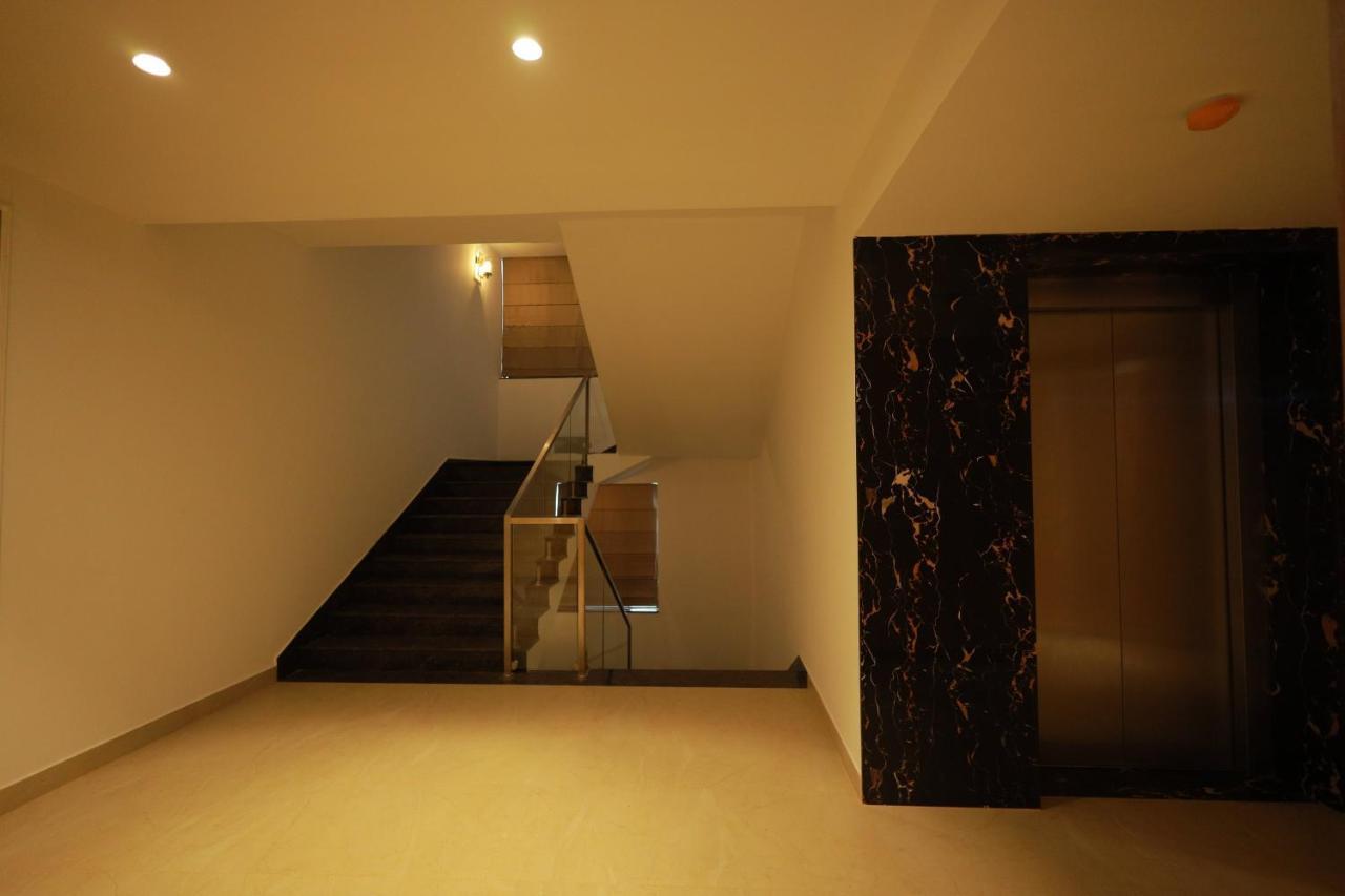Mandarin Sky Hotel Kannur Bagian luar foto