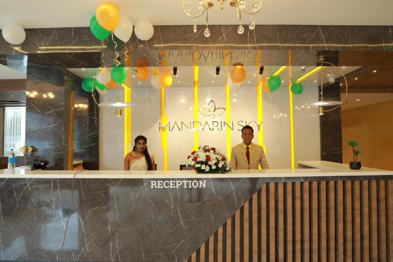 Mandarin Sky Hotel Kannur Bagian luar foto